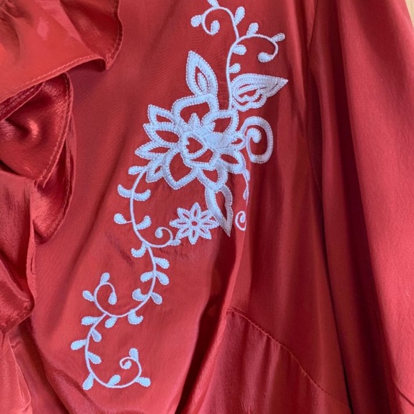 Ruffled blouse - Picture 5 of 5